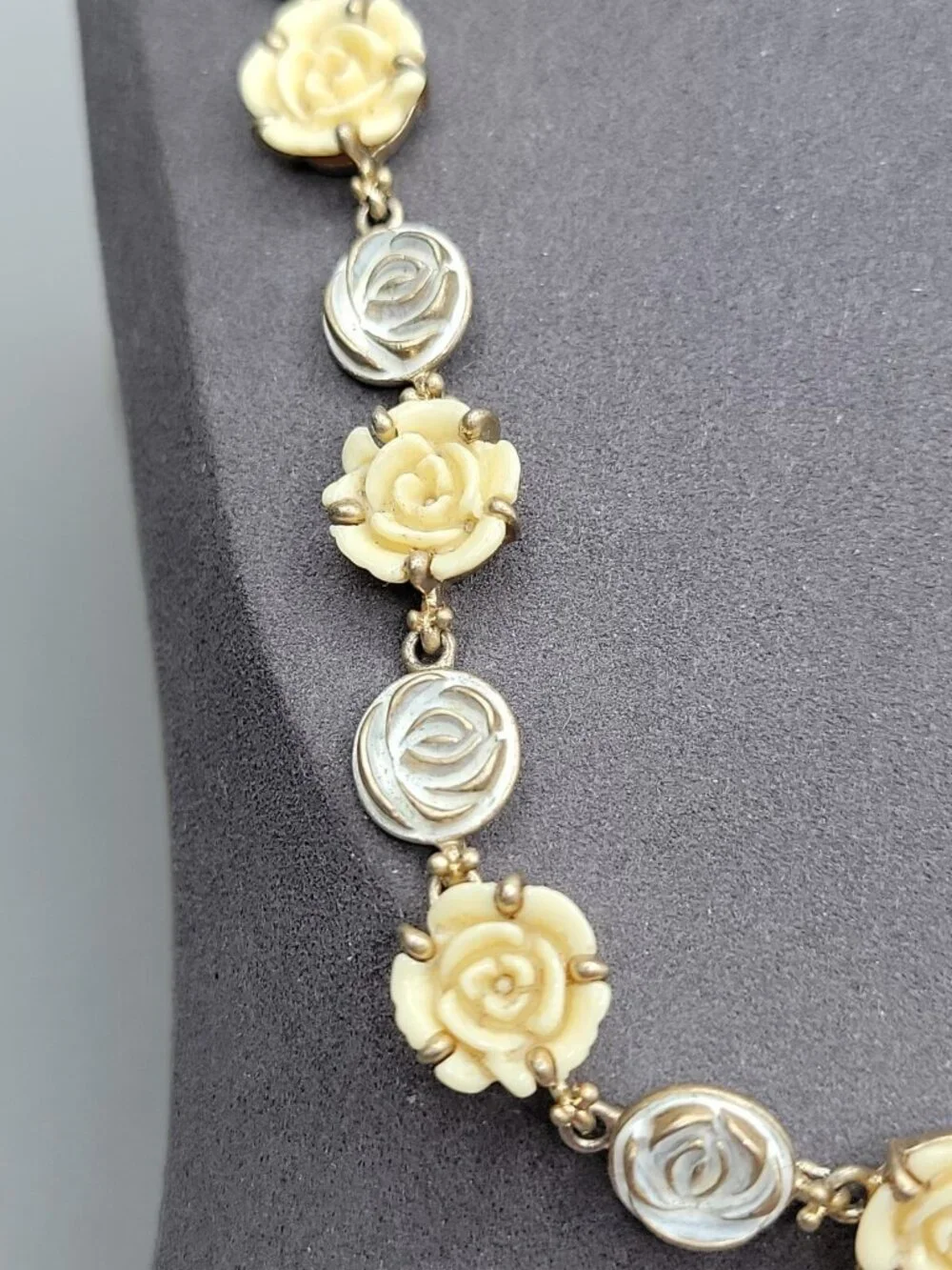 Vintage Liz Claiborne Rose Head Necklace 18